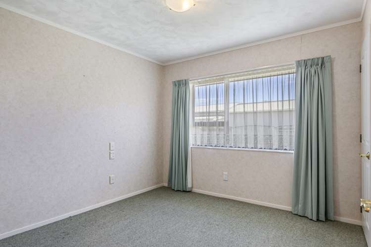 52a Queen Street West Levin_15