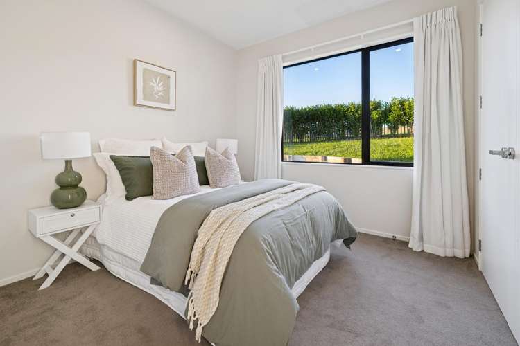 5 Byron Drury Way Riverhead_13