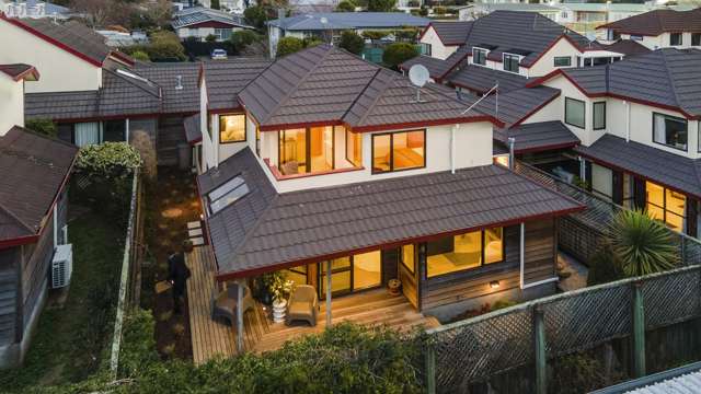 2-3 Scorian Close Karori_3