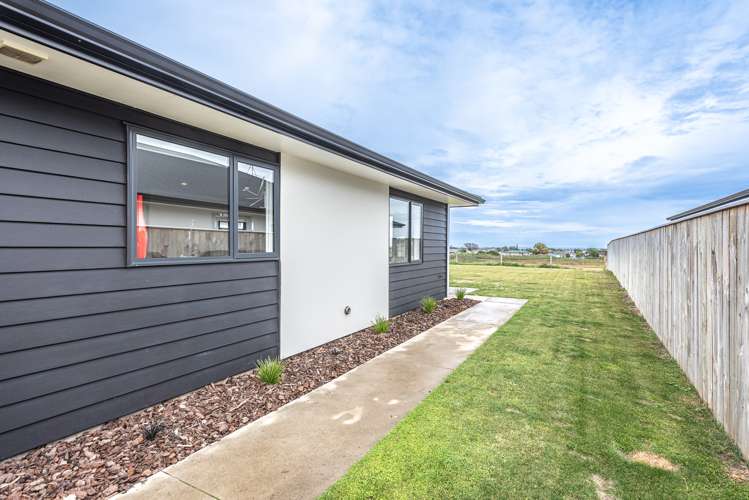41 Magnolia Crescent Tawhero_20