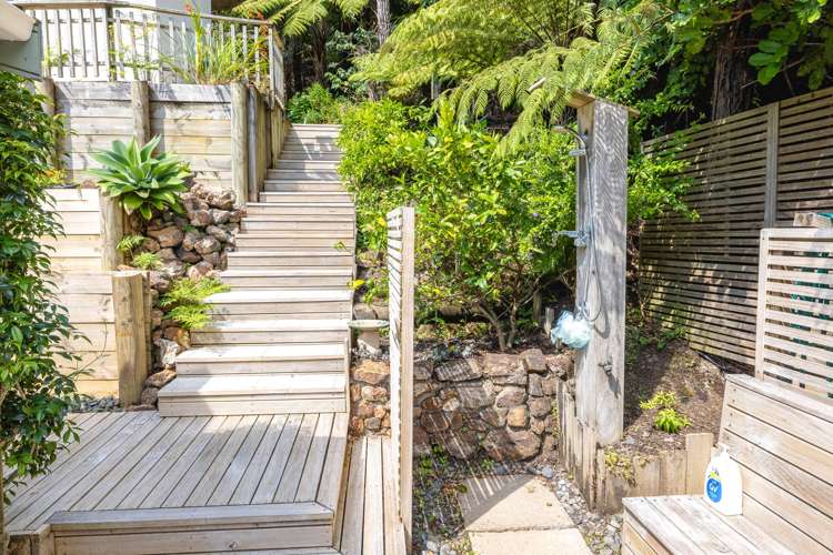 69 Victoria Road South Onetangi_19