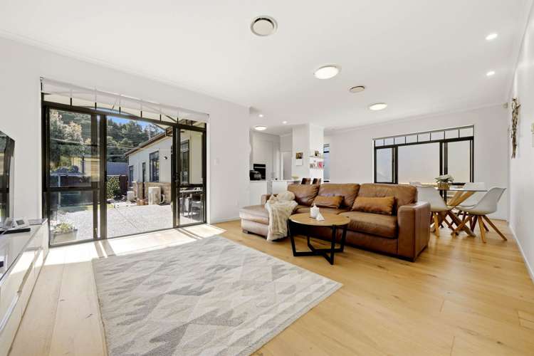 4 Pepperdine Place_2