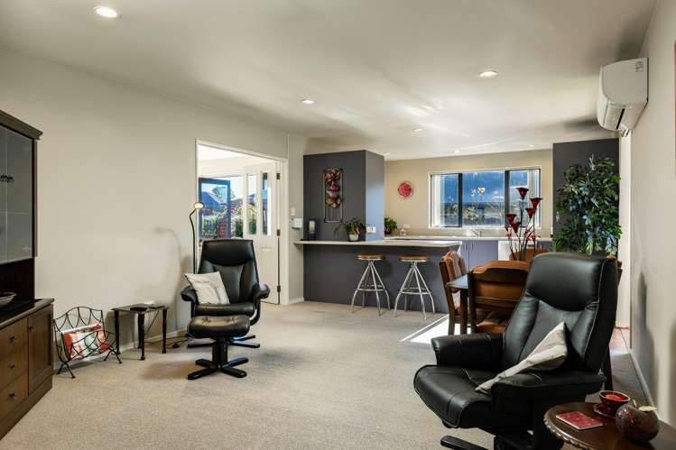 5 Hamlyn Pl Witherlea_11