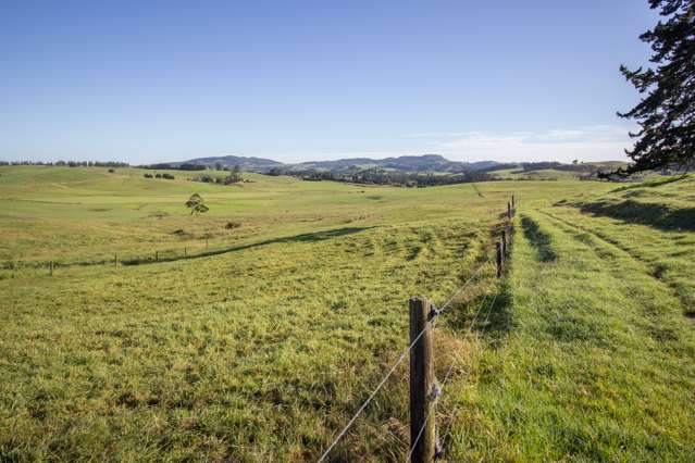 6 Crows Nest Road Hukerenui and Surrounds_2