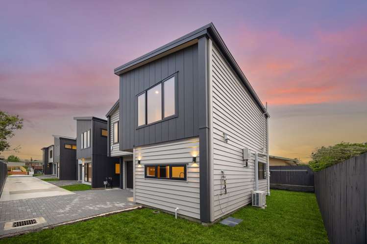 1-3/20 Greenmeadows Avenue Manurewa East_21