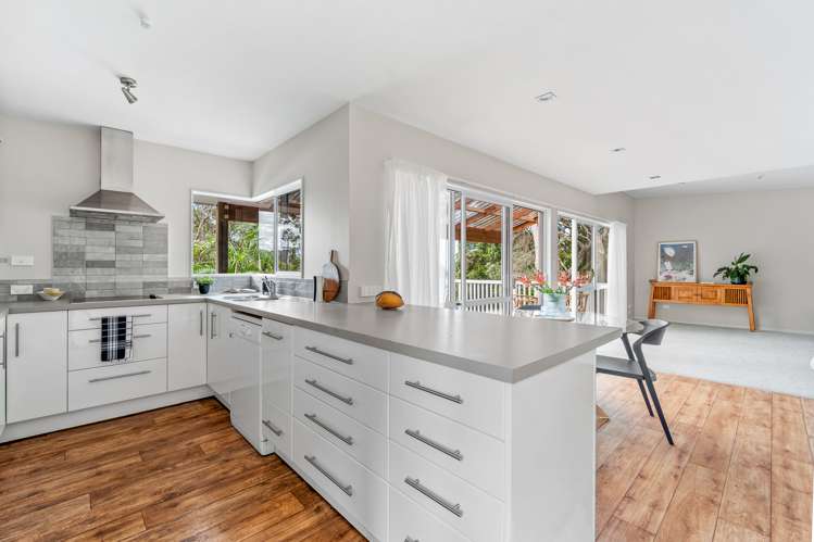 21 Ocean View Road Hatfields Beach_10