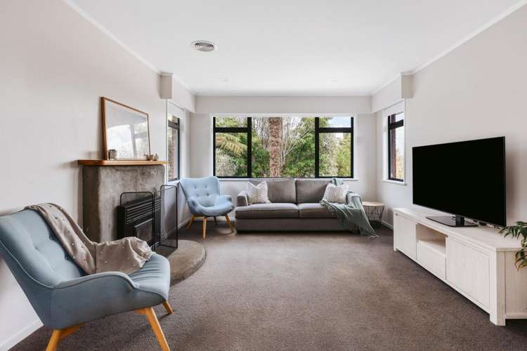 8 Highfield Crescent Brookfield_12