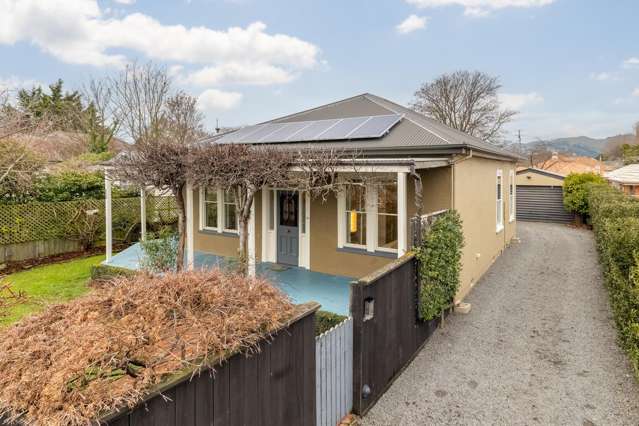 The Ultimate family home in Cashmere Zone!