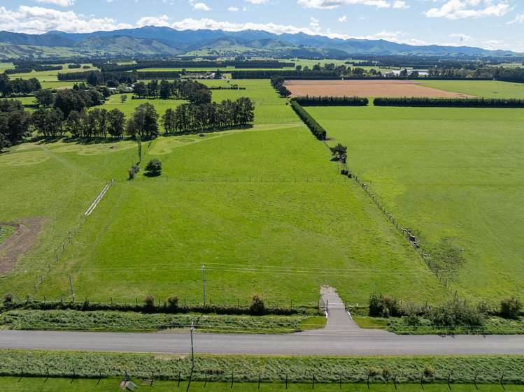 231 Hughes Line West Taratahi_9