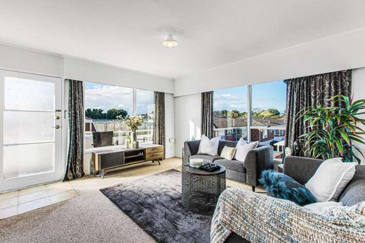 7/22 Fowlds Avenue 1781_1