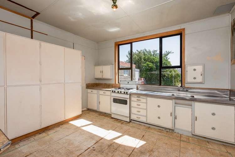 63 Kauri Street Miramar_9