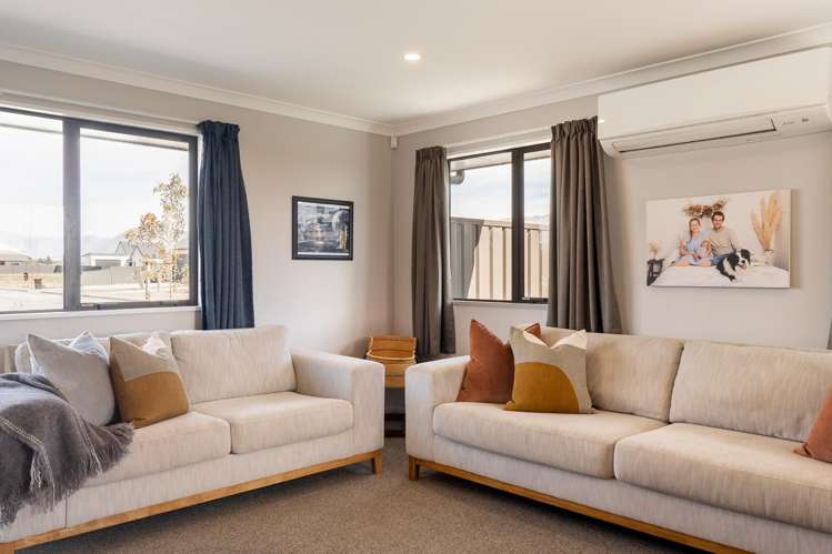 27 Lakeland Avenue Twizel_6