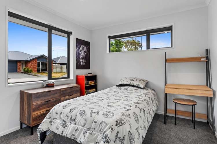 14 Tara Crescent Woodend_9