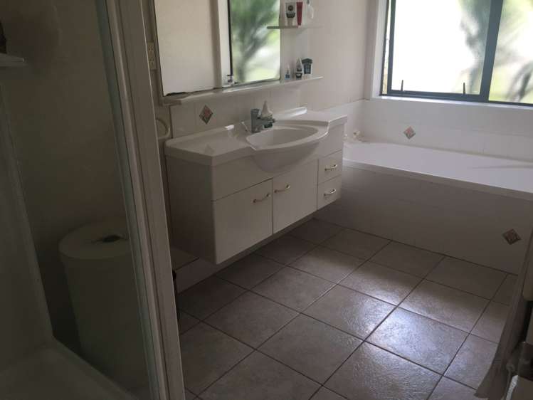 13 Rathmar Drive Manurewa_8