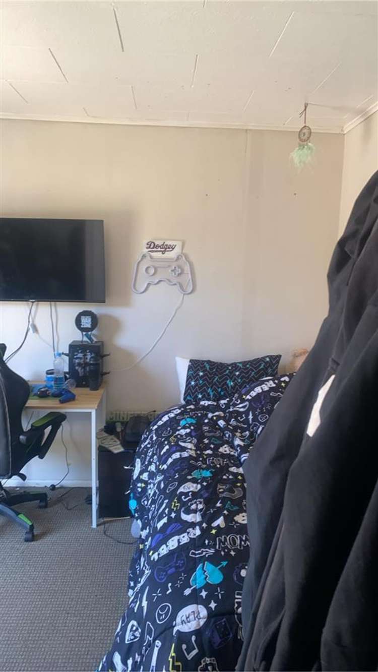 5 Tauranga Place Waitara_17