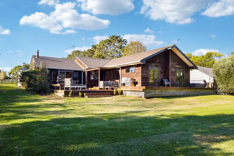 92 Estuary View Road Waiau Pa_0