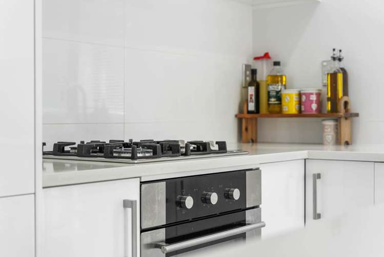 14a Ngatira Place Clendon Park_19