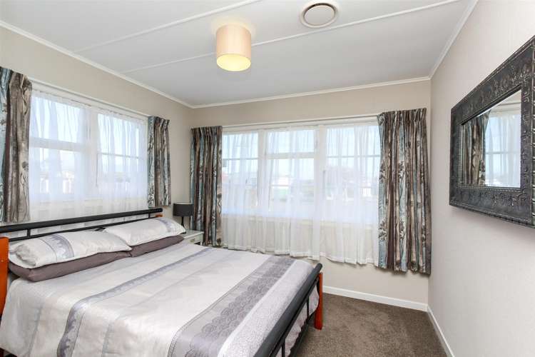 6 Truby King Street Merrilands_11