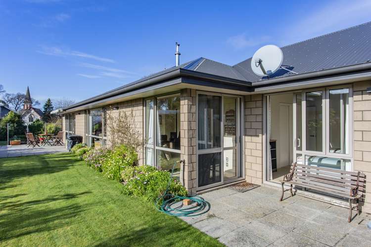 8d Bank Street Amberley_15