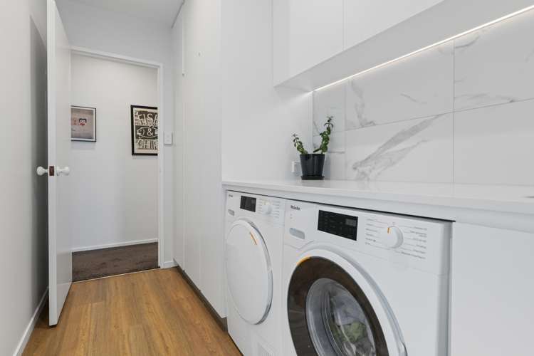 69 Regency Crescent Redwood_17