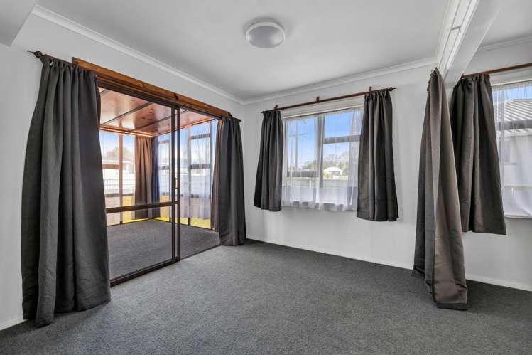 102 Brecon Road Stratford_12