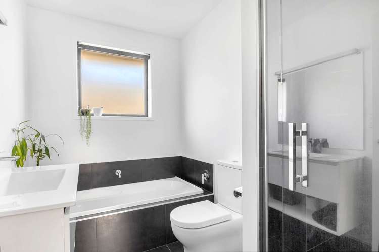 1 Rehua Place Waiwhakaiho_21