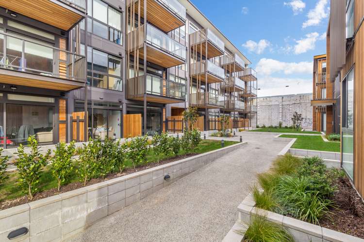 207/41 Hopper Street Mount Cook_10