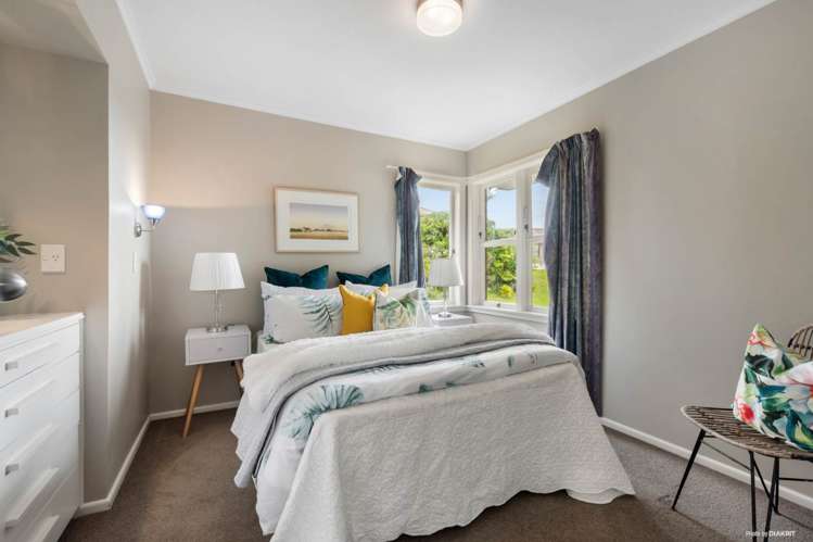 1/50 Monarch Avenue Hillcrest_13