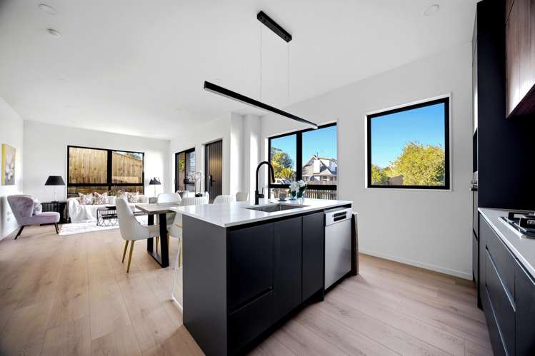 84 Marlborough Avenue_5