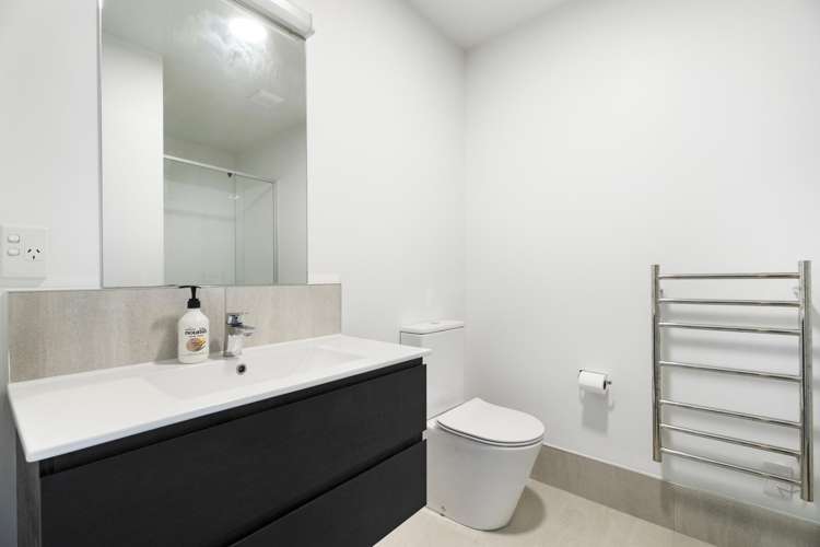 3/11 Carlos Drive Flat Bush_14