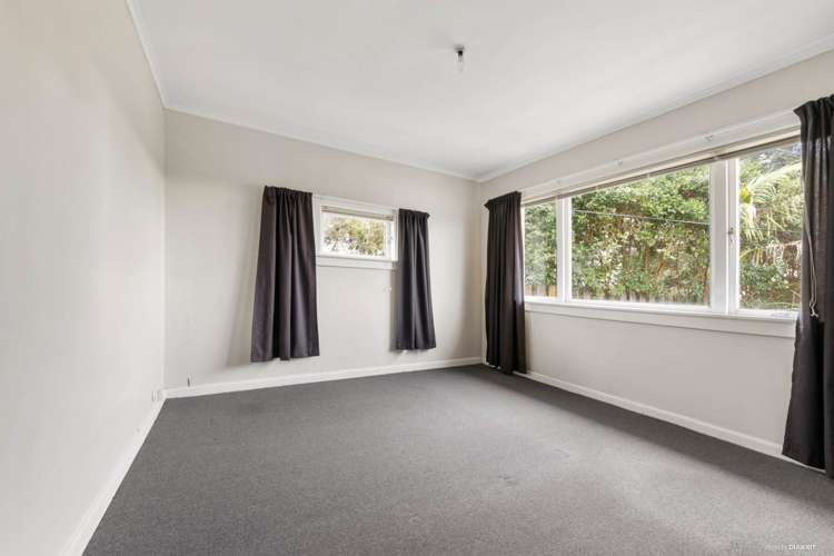 52 Beaubank Road Kelston_10