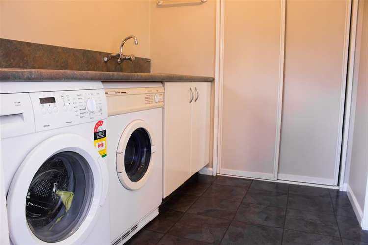 17 Ardilea Avenue Stoke_8