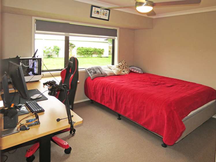 82 Thames Road Paeroa_12