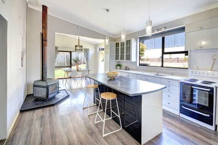 6 Rennie Street Green Island_11