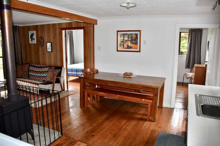 2 Hunter Street Karamea_14