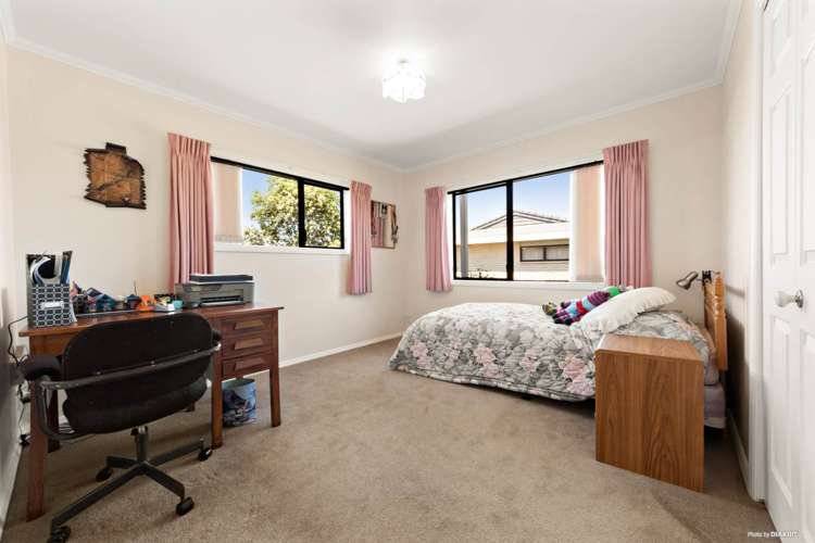 98 Rhinevale Close Henderson_12