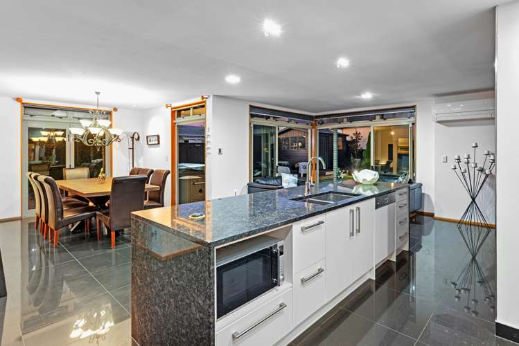 299 Oceanbeach Road Mount Maunganui_12