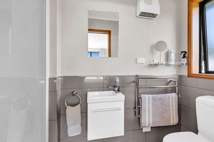 3 Albion st Lumsden_34