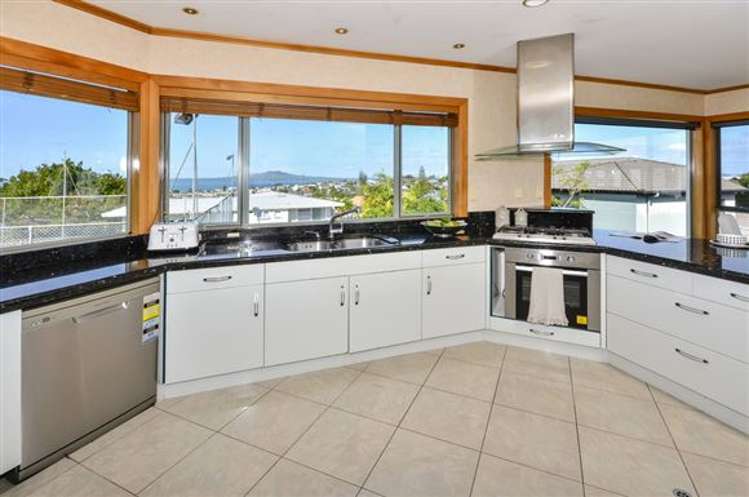 99 East Coast Road Castor Bay_10