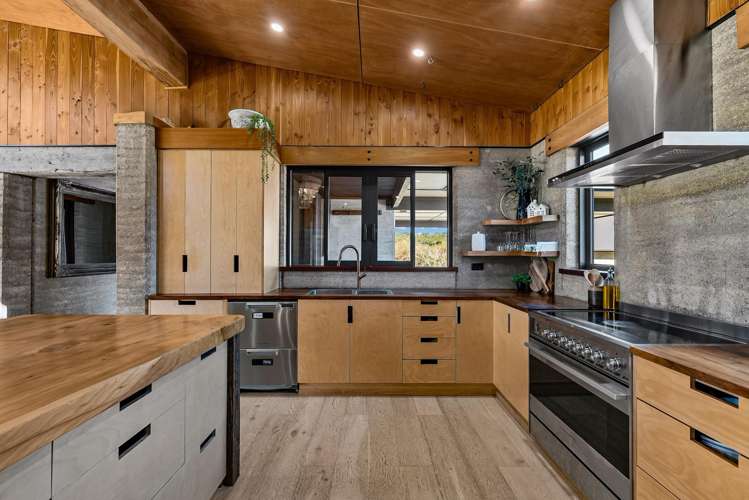 16 Pennyroyal Place Te Kamo_6