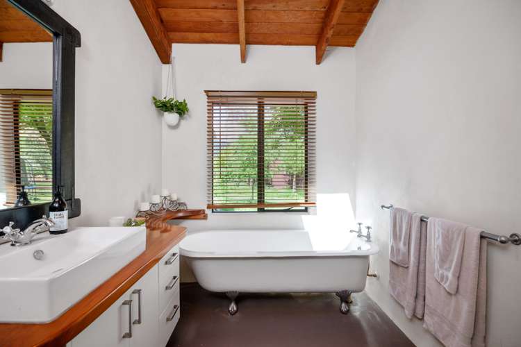 264 Lud Valley Road Hira_16