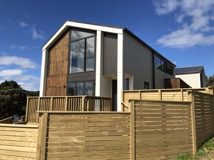 2 Endeavour Street Tolaga Bay_0