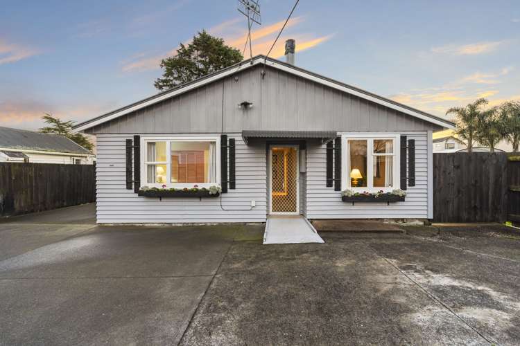 17 Ranui Station Road Ranui_16