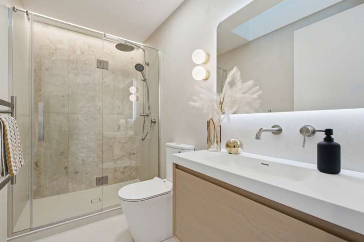 1-4/16 Tetrarch Place Totara Vale_18