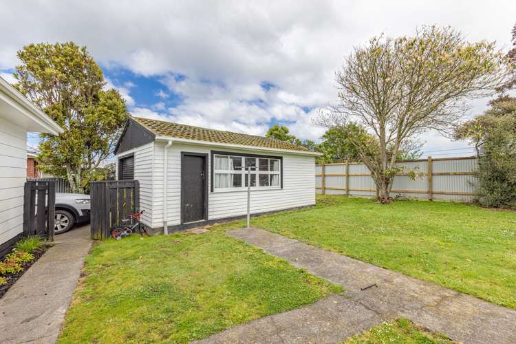 24 Fergusson Street Marton_23