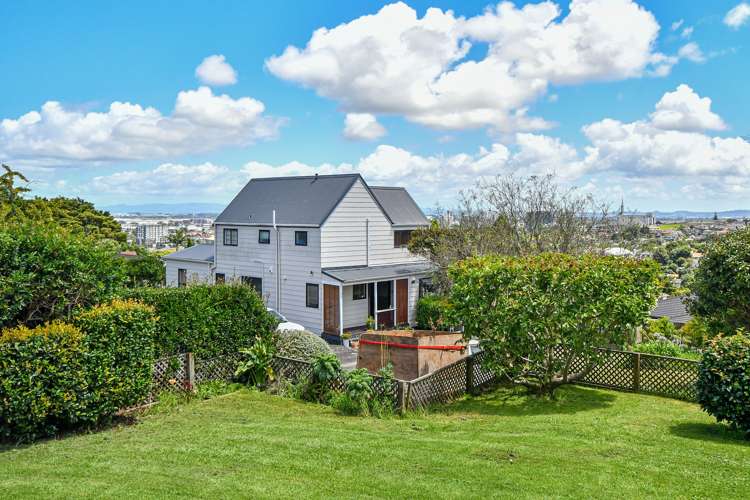 16 Sophora Place Totara Heights_20