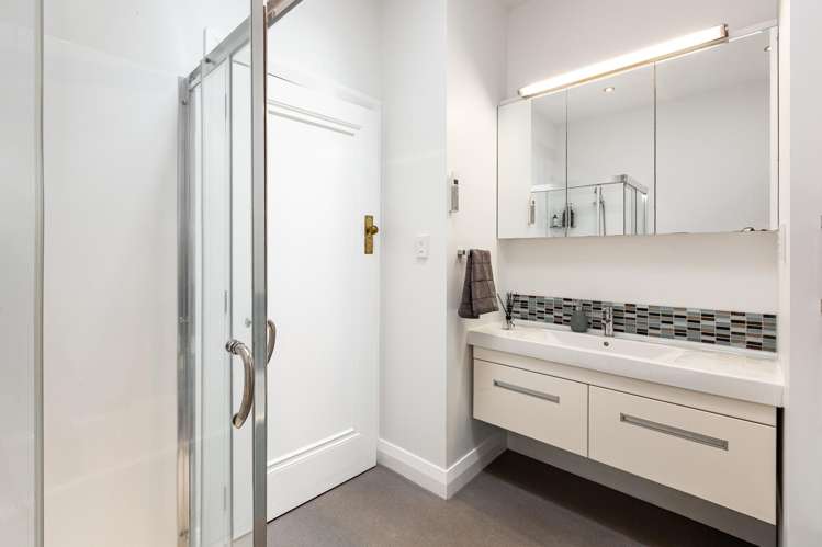 80 Delhi Crescent Khandallah_17