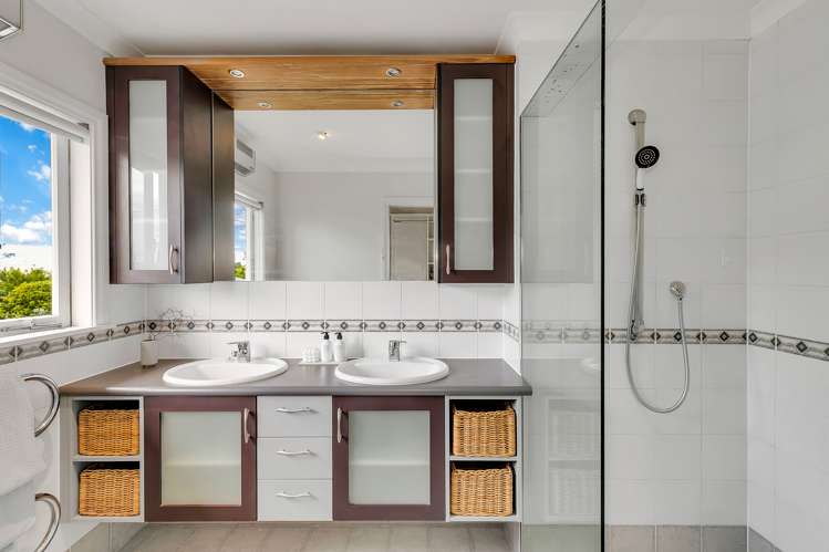 8 Johnstone Street Point Chevalier_11