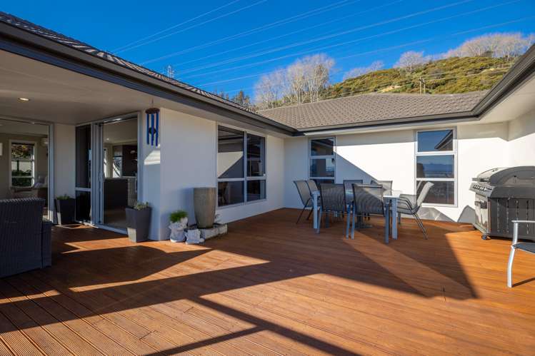 9 Berkshire Place Stoke_13