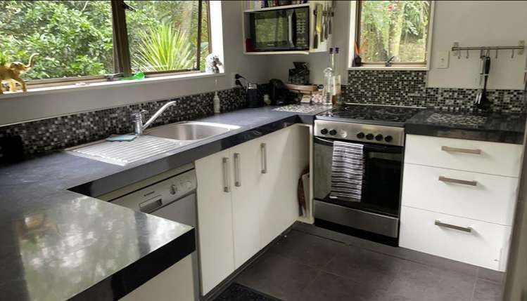 132 Western Hills Drive Kensington_1